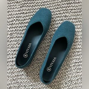 VIVAIA Square Toe V-Cut Knit Flats in Deep Peacock